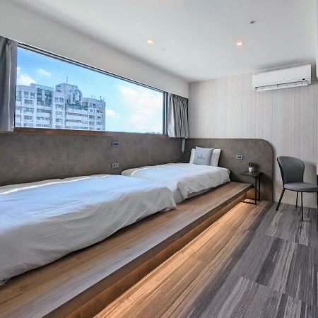 K Hotel - Yizhong Taichung Exterior photo