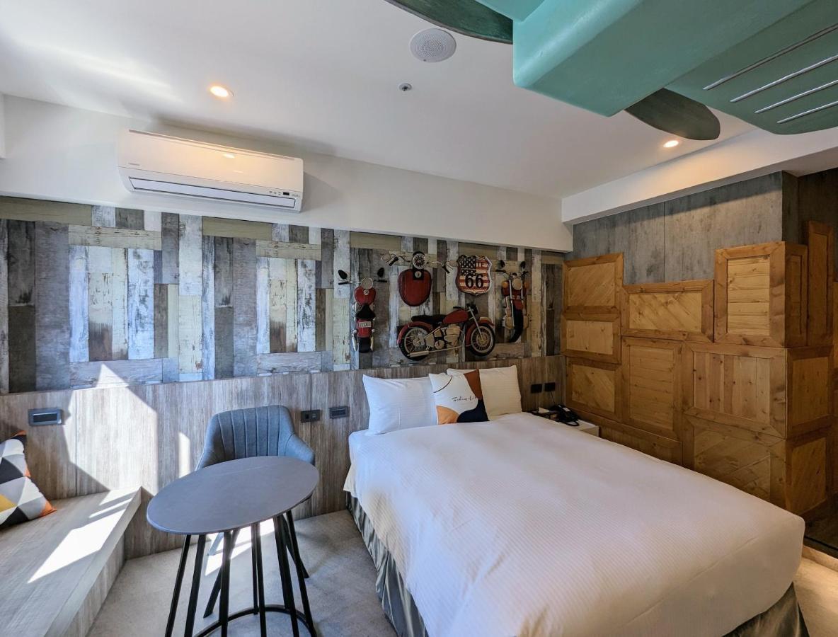 K Hotel - Yizhong Taichung Exterior photo