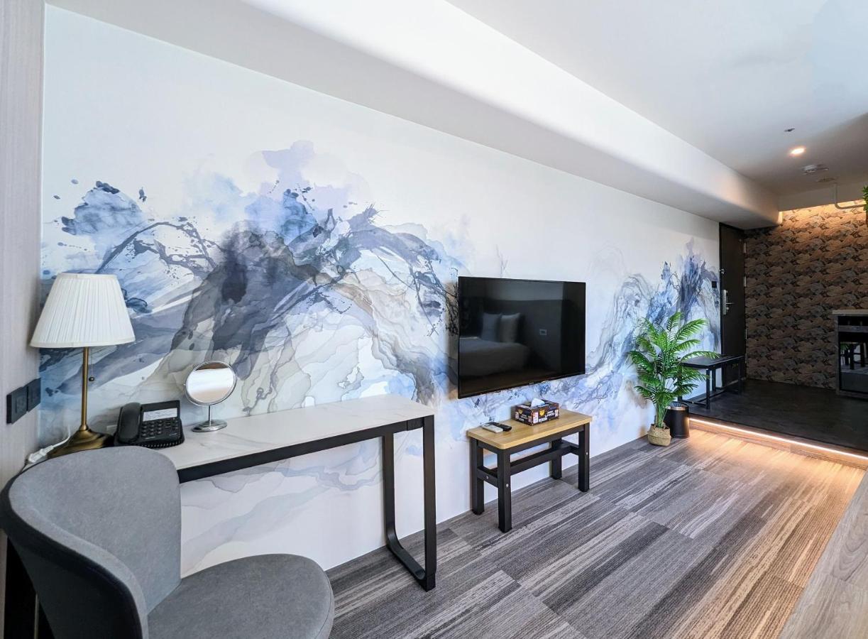 K Hotel - Yizhong Taichung Exterior photo