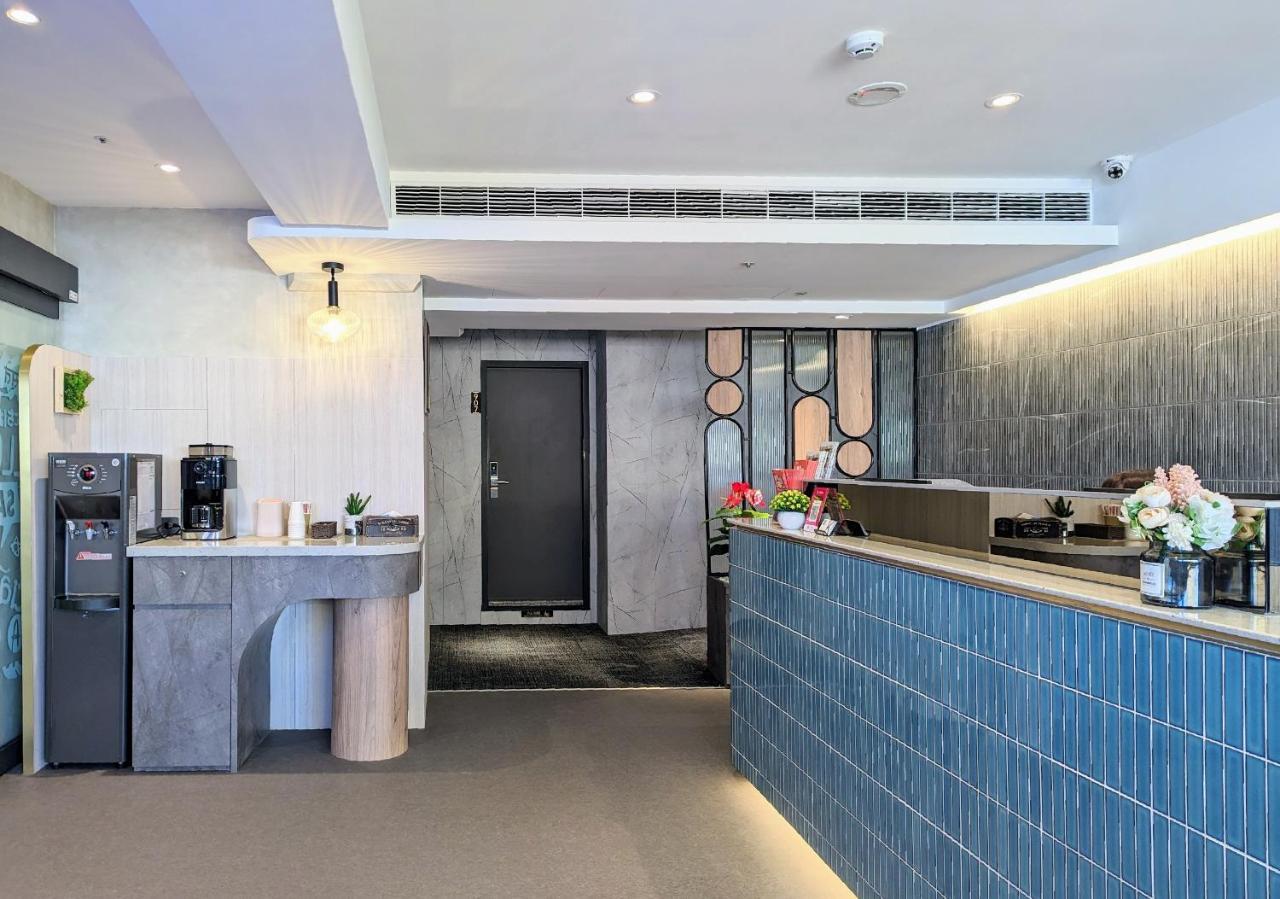 K Hotel - Yizhong Taichung Exterior photo