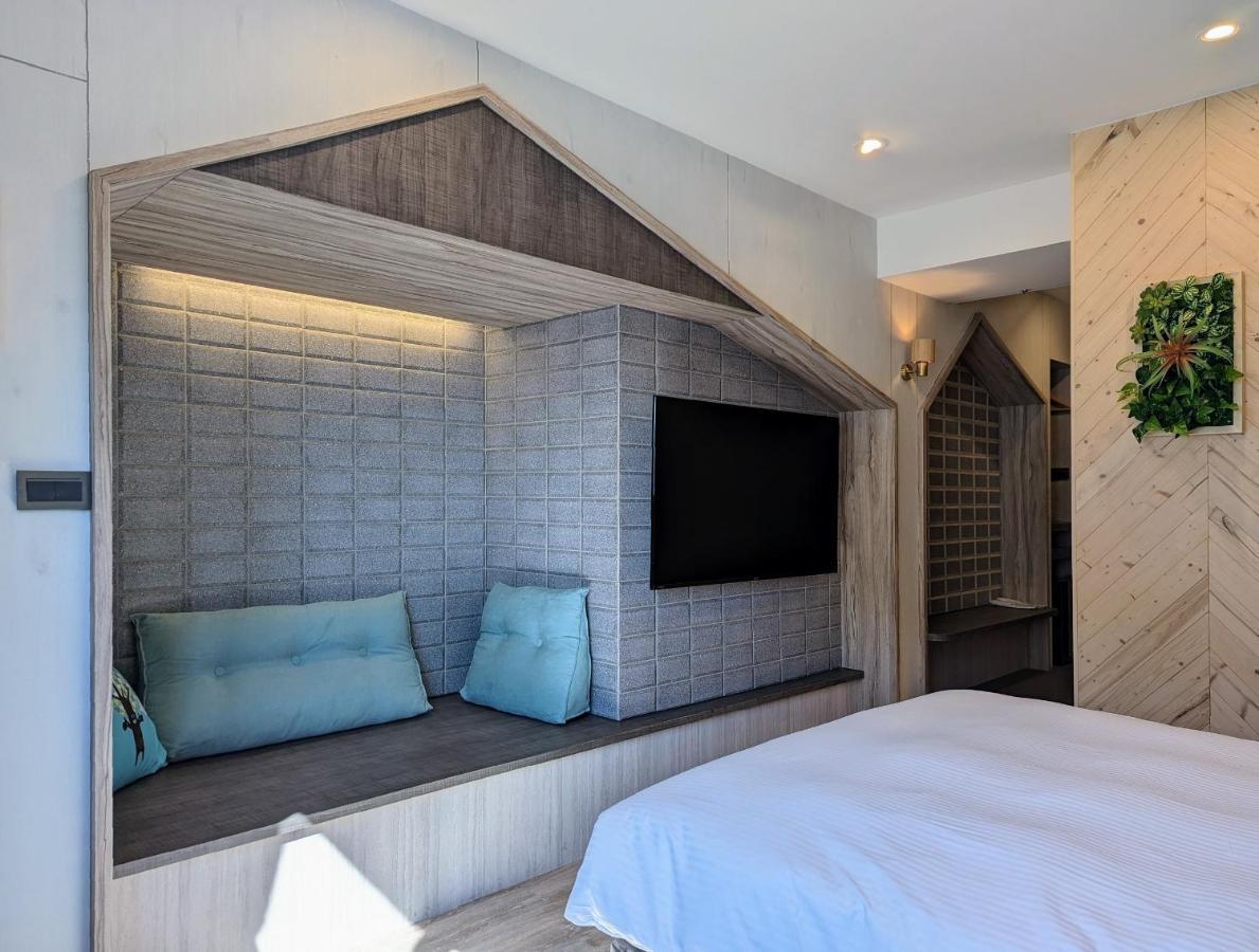 K Hotel - Yizhong Taichung Exterior photo