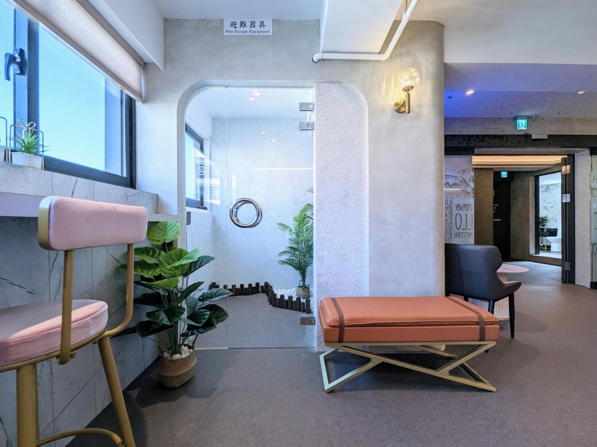 K Hotel - Yizhong Taichung Exterior photo