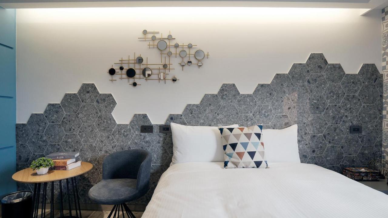 K Hotel - Yizhong Taichung Exterior photo